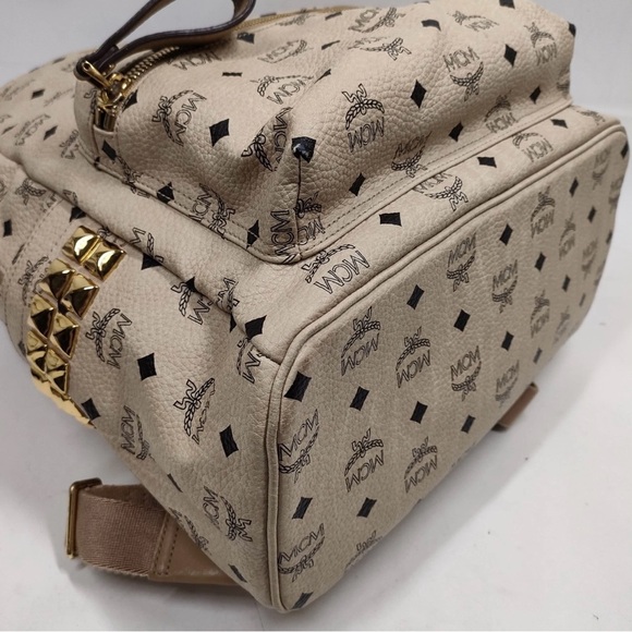MCM Cream and Black Logo Backpack - Picture 5 of 9